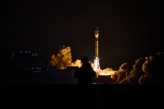 一箭11星！捷龙三号火箭海上发射取得圆满成功