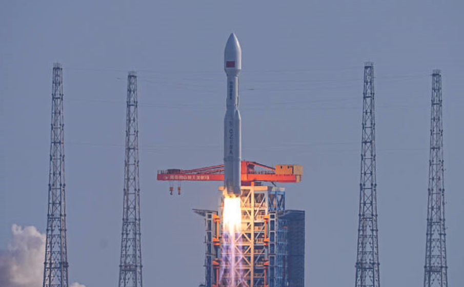 长八甲火箭成功发射卫星互联网低轨14组卫星